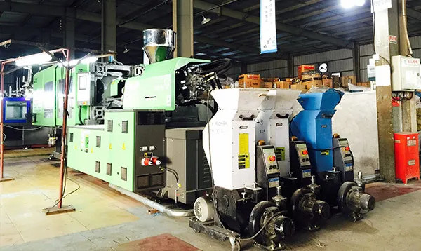 Wuxi Hongyu Daily-use Products Co., Ltd. dây chuyền sản xuất của nhà sản xuất